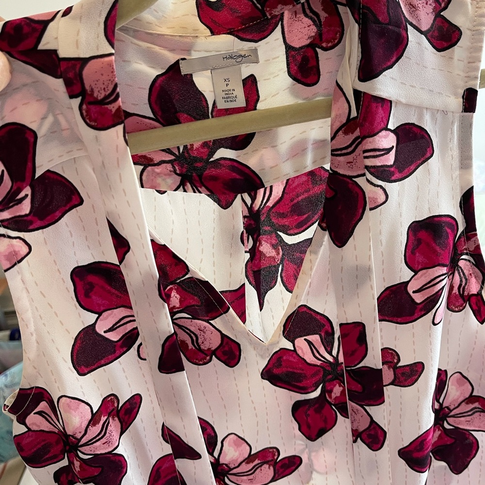 Cute blouse